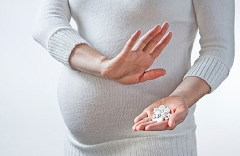 Phụ nữ mang thai không nên dùng thuốc ngủ thảo dược
