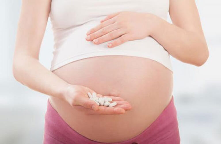 Dùng thuốc cho phụ nữ mang thai
